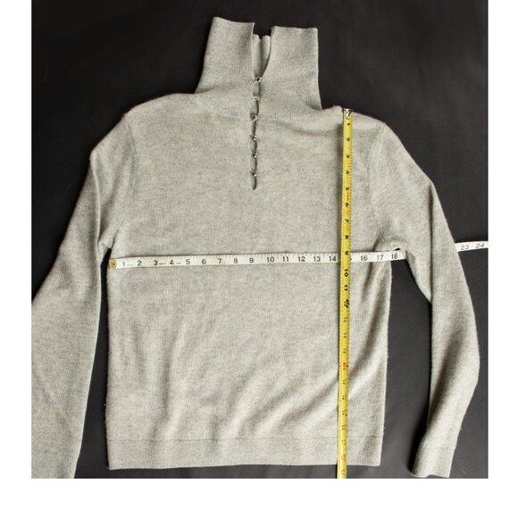 CLUB MONACO Gennado Cashmere Pullover Sweater with Silver Buttons Medium - Picture 5 of 9